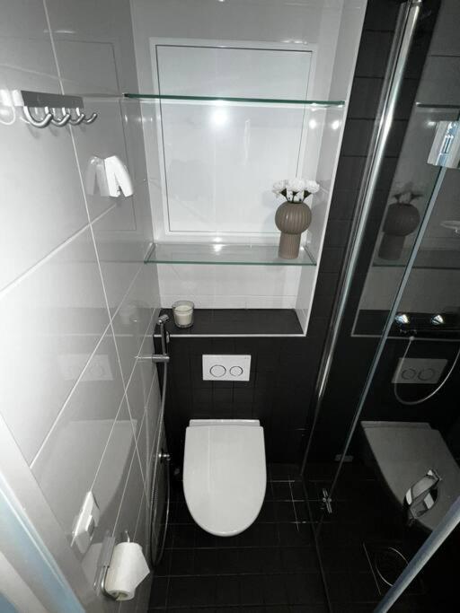 Cozy Penthouse Loft - Near The Airport Apartment Вантаа Екстериор снимка