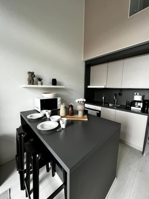 Cozy Penthouse Loft - Near The Airport Apartment Вантаа Екстериор снимка
